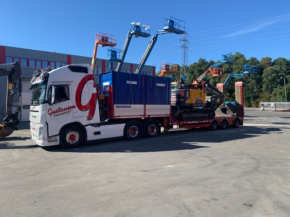 Transport av sakselifter og annet